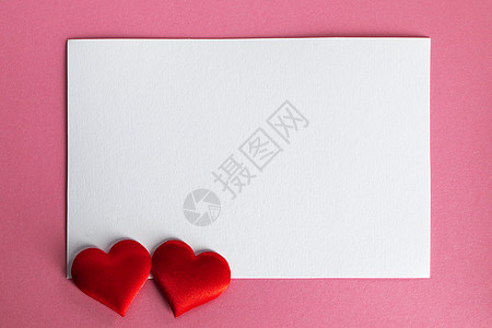 情人节白色白纸贺卡红色丝绸心,背景边框与,爱的情人节卡片心图片
