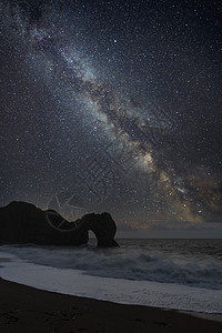 银河的数字合史诗海景景观形象的悬崖拱门图片