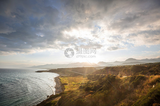 日出时塞浦路斯北部惊人的自然景观美丽的旅行背景图片