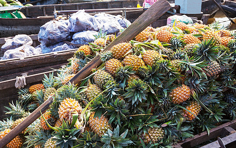 菠萝出售浮动食品市场,湄公河三角洲,越南图片