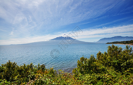 奥索诺火山帕尔克维森特佩雷斯罗萨莱斯,湖区,波多黎各瓦拉斯,智利图片