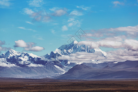 德纳利公园景观德纳利山北美最高的山峰,位于阿拉斯加图片