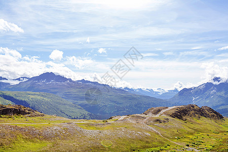 夏天阿拉斯加风景如画的山脉积雪覆盖的地块,冰川岩石峰图片