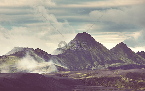 冰岛戏剧的山脉景观图片