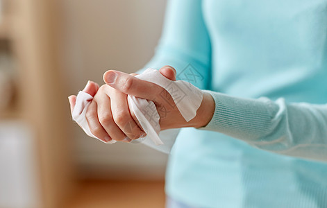 卫生保健消用防腐剂湿擦拭妇女清洁双手妇女用消湿擦擦手图片