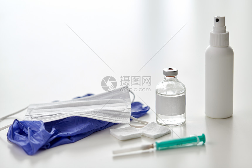 ‘~药物保健注射器,药物,伤口擦拭,洗手液与手套口罩桌子上注射器,药品,手套口罩  ~’ 的图片