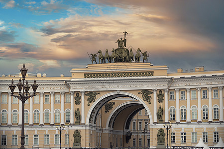 圣彼得堡皇宫广场的景色俄罗斯图片
