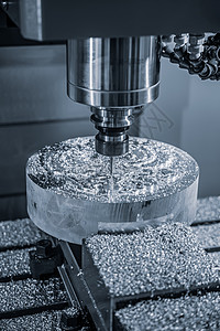 金工数控车床铣床切割金属现代加工技术铣削用刀具将刀具推进到工件中来去除材料的加工过程图片