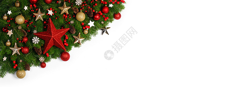 背景加边框、圣诞边框的树枝白色背景与隔离,红色金色装饰,浆果,星星,圣诞树树枝的圣诞框架背景