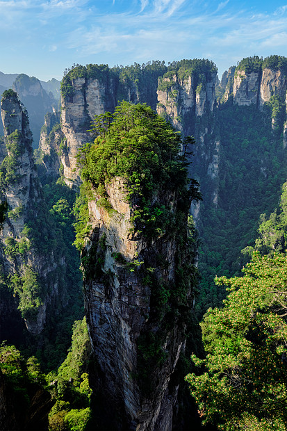 中国著名的旅游景点化身哈利路亚山张家界石柱悬崖山日落湖南武陵源 中国张家界山脉 中国高清图片下载 正版图片 摄图网