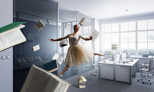 美丽的芭蕾舞穿着白色连衣裙跳舞优雅的芭蕾舞跳舞图片