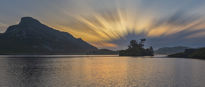 美丽的山水形象,五颜六色的日落长时间曝光图片