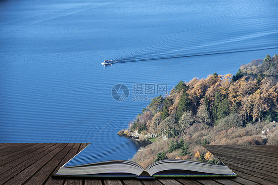 美丽的秋季景观形象,口香糖如何下降到德温特Wter湖区,页开放的故事书出来图片