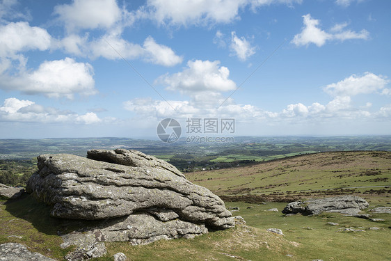 美丽的春天景观形象,海托尔达特穆尔公园德文英格兰可爱的阳光明媚的春天图片