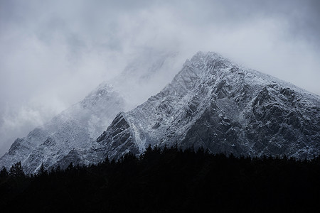 惊人的细节景观图像的雪帽笔YrOle文山雪冬风暴图片