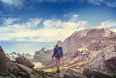 美国怀俄明州的风力山脉徒步旅行秋天的季节图片