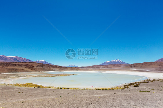 玻利维亚的高山雪山图片