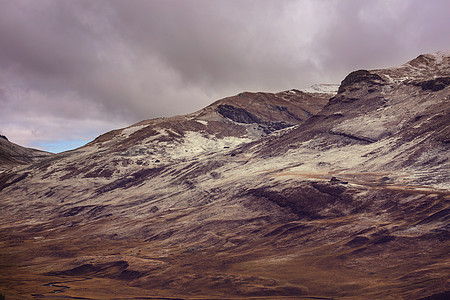 安第斯山脉雪山景观,靠近秘鲁华拉兹图片