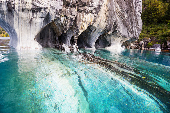智利巴塔哥尼亚卡雷拉将湖上寻常的大理石洞穴南方之行图片