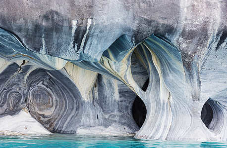 智利巴塔哥尼亚卡雷拉将湖上寻常的大理石洞穴南方之行背景图片
