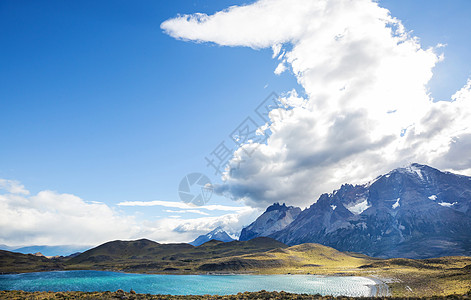 智利托雷斯德尔帕西公园美丽的山景世界著名的徒步旅行地区图片