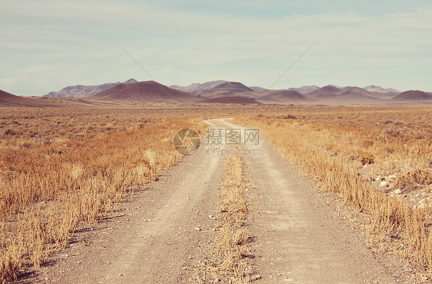 草原的道路荒芜的自然旅行背景高清图片下载 正版图片 摄图网