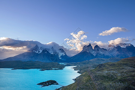 智利托雷斯德尔帕西公园美丽的山景世界著名的徒步旅行地区图片