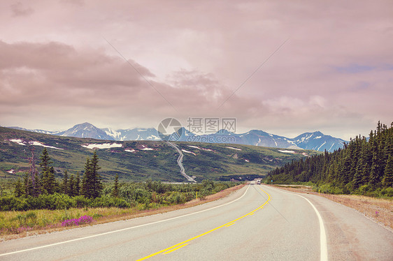 阿拉斯加风景优美的公路,美国图片