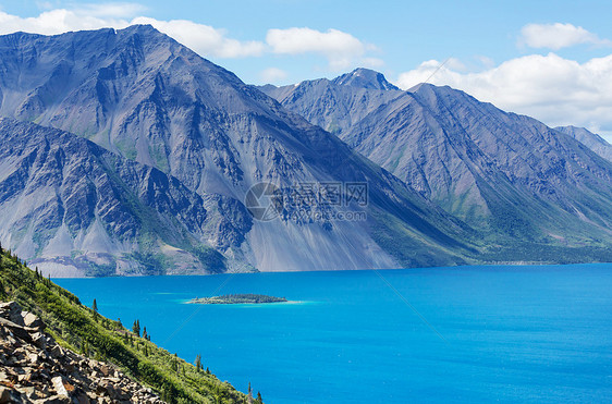 夏季加大落基山脉风景如画的山景图片