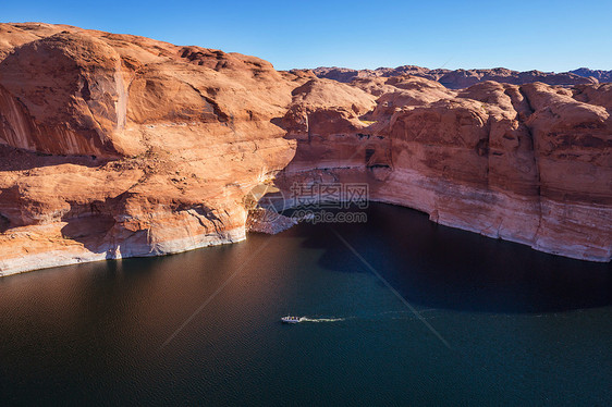 美国鲍威尔湖的寻常景观旅行背景图片