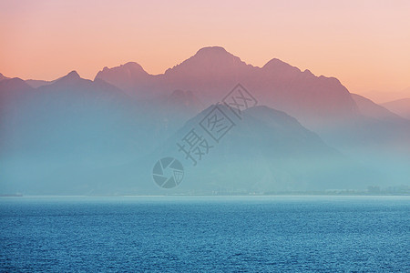 土耳其美丽的海岸线神奇的自然景观沿着荔枝徒步旅行的方式图片