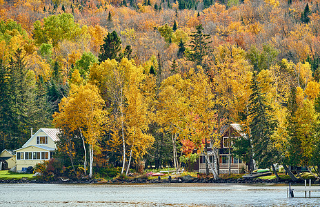 兰克利湖秋天,奥科索克,缅因州,美国图片