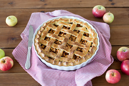 食物,烹饪饮食苹果派烘焙模具与刀厨房毛巾烘焙模具刀中苹果派图片