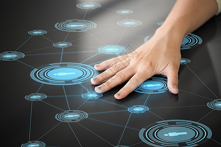 网络技术通信用带虚拟联系人图标的交互式板手用交互式板与网络图标图片