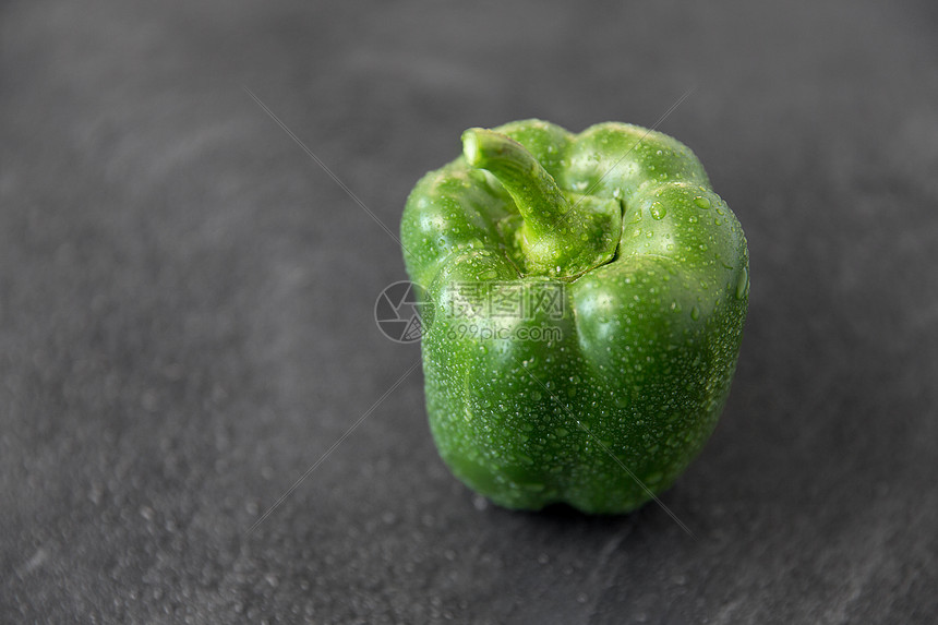 蔬菜,食物烹饪石板椒石板石背景石板石背景上青椒图片