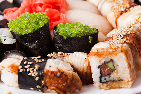 套同的寿司卷套寿司卷,日本料理图片