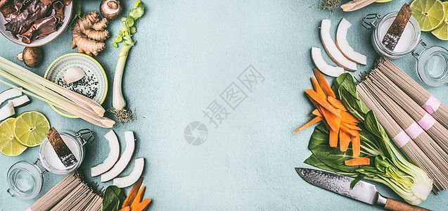 亚洲食品背景框架与各种传统烹饪原料条,蔬菜香料,顶部视图,平躺中国泰国菜素食健康营养理念图片