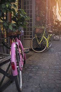 罗马街上的自行车意大利图片