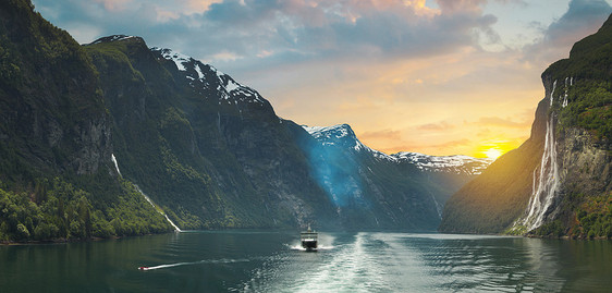 吉兰格峡湾的船挪威图片