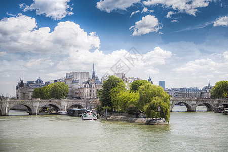 巴黎历史中心的桥梁建筑图片