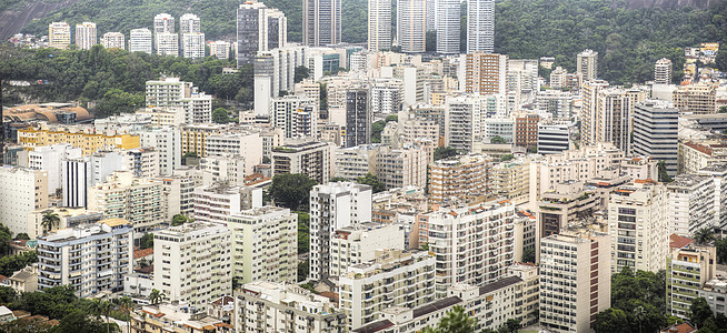 里约热内卢,巴西穿过海湾的城市景色图片