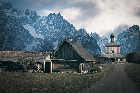 山里的村庄景观图片