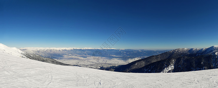 山景冬季天空斜坡度假村顶部的托多尔卡峰斯科,保加利亚图片