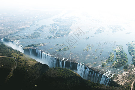 维多利亚瀑布上空的鸟瞰图片