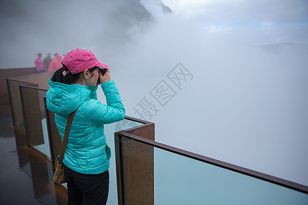 巨魔路瞭望观察甲板观景点美丽的自然挪威图片