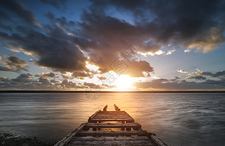 美丽的日落景观图像舰队泻湖多塞特英国图片