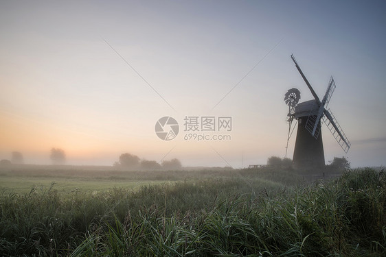 风景夏季日出景观Thurne排水厂诺福克布罗德英国图片