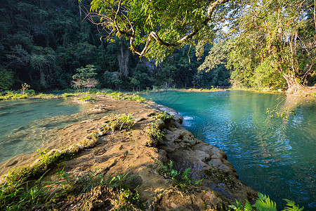 美丽的天然游泳池SEMUCChampey,兰金,危地马拉,洲图片