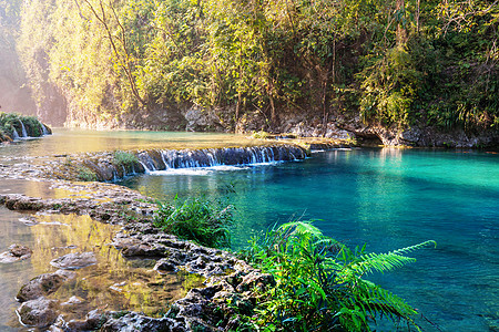 美丽的天然游泳池SEMUCChampey,兰金,危地马拉,洲图片
