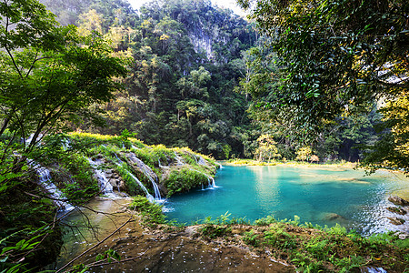 美丽的天然游泳池SEMUCChampey,兰金,危地马拉,洲图片